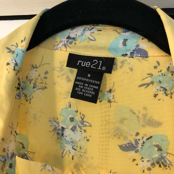 Rue21 yellow floral sheer tank top - Picture 3 of 4